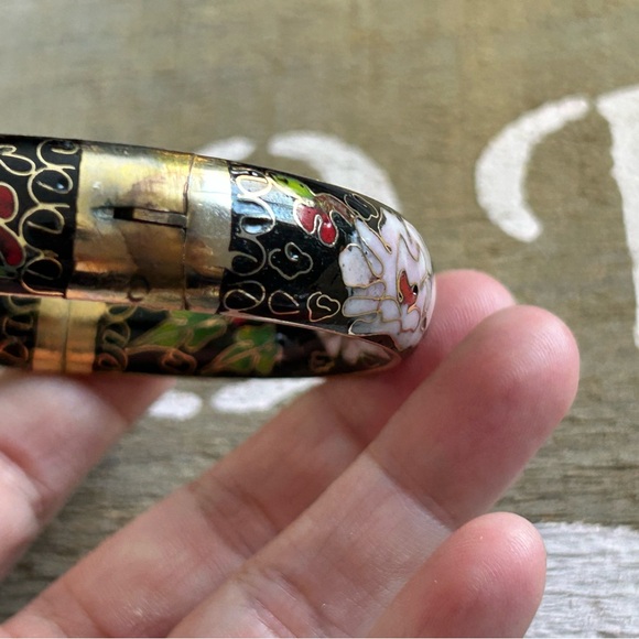 HUGE 1970 Cloisonné Floral Enamel Bangle Bracelet - Picture 7 of 11